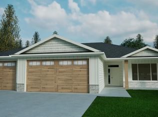 3630 Decorah Way S, Fargo, ND 58104