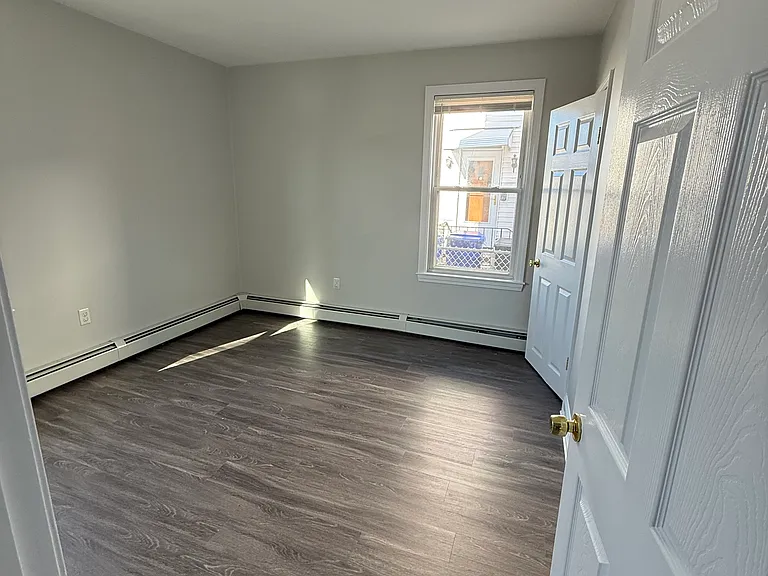3-16 Middle St #3 — Photo 24