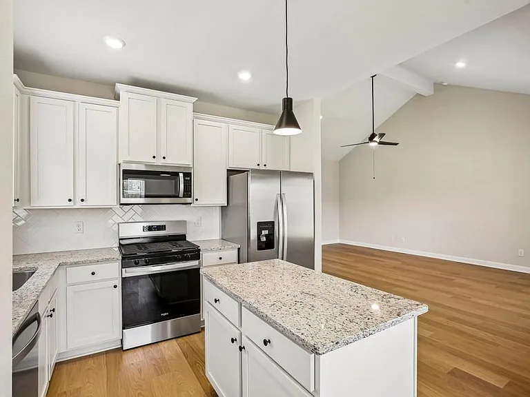 3085 Sorrento Hill Dr — Photo 6