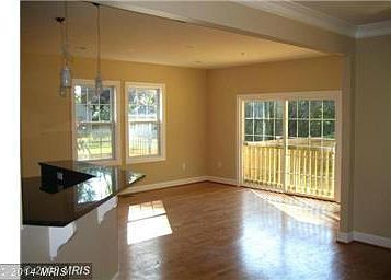 4th image of 3720 Lawrence Ave