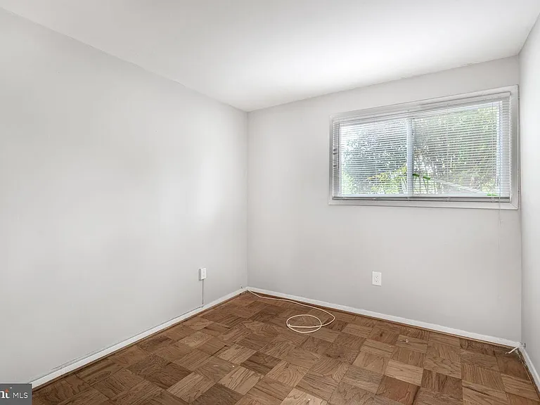 7316 Donnell Pl #B-2 — Photo 12