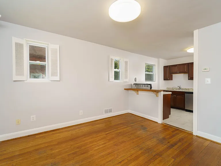 10024 Lorain Ave — Photo 7