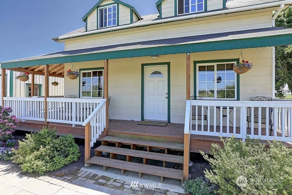 8720 Thomle Road photo 1