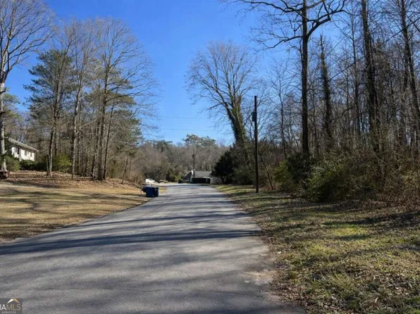 592 Newlin Ct, Lawrenceville, GA 30046