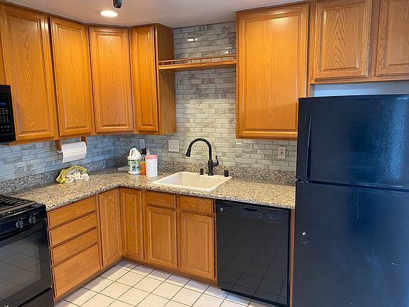 3rd image of 213 Richfield Ave