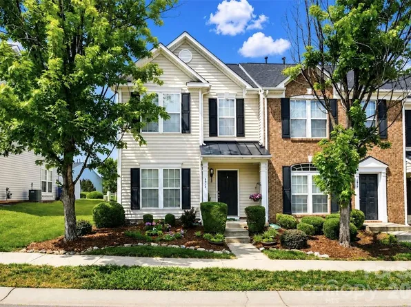 4913 Sunburst Ln, Charlotte, NC 28213