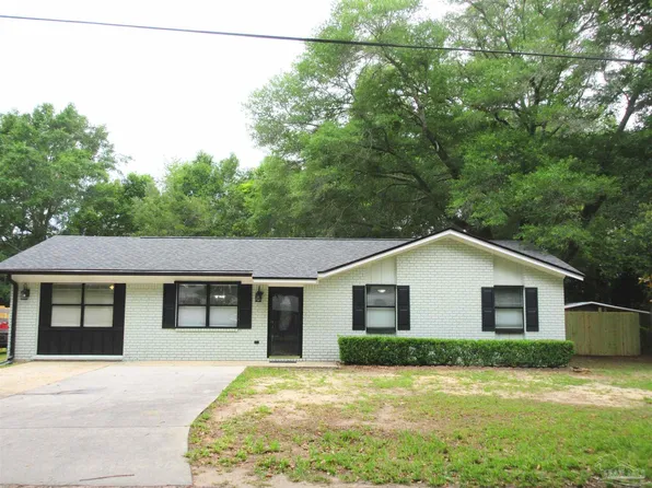 5143 Oakleaf Dr, Pace, FL 32571