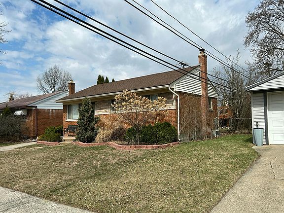2nd image of 15931 Canberra St