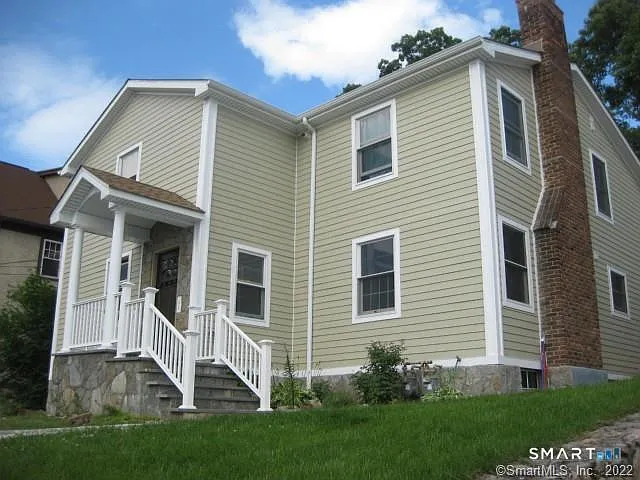 95 Highview Ave #2 — Photo 3