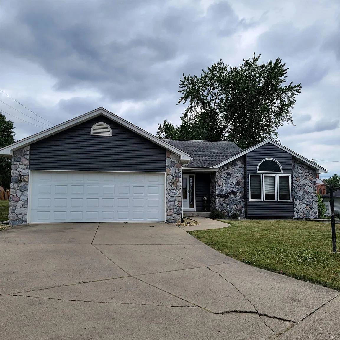 124 Lothamer Ln photo 1