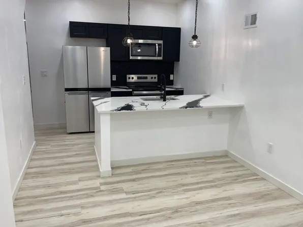 1127 W Cumberland St, Philadelphia, PA 19133