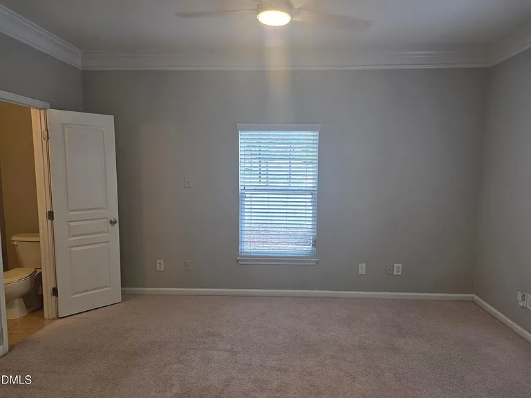124 Braeside Ct — Photo 8