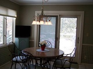 4th image of 2120 Linn Dr