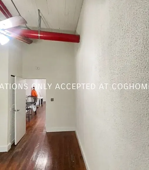 207-208 Adamson Sq #A — Photo 10