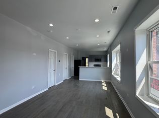 4335 Lawndale Ave #2R, Lyons, IL 60534