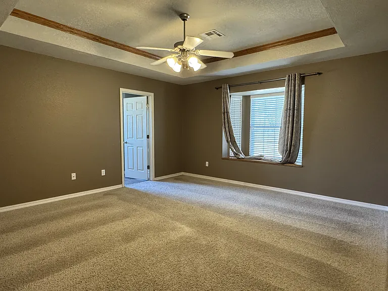 2237 Scissortail Landing Dr — Photo 11