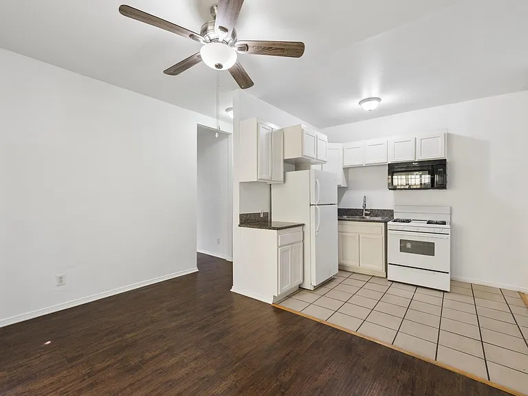 3416 Walton Ave — Photo 6
