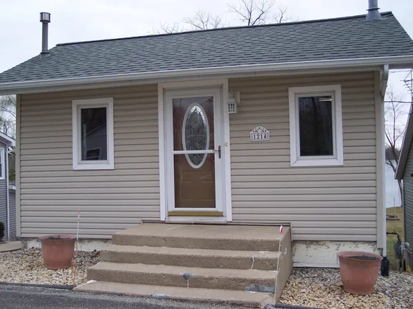 1214 Brubaker St, Warsaw, IN 46580