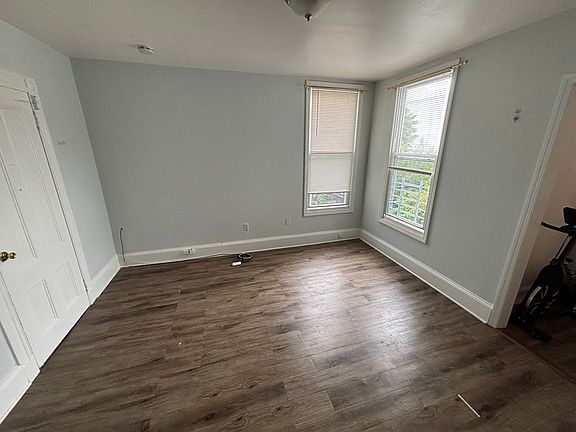 2nd image of 209 41st St Floor 2