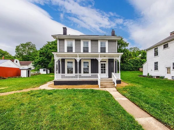 6747 Hill St, Cleves, OH 45002