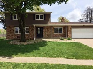 3907 Lorton Ave, Davenport, IA 52807
