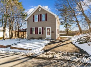 36 Adelaide Ave, Warwick, RI 02886