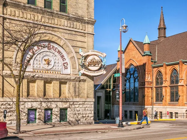 270 East Highland AVENUE #445, Milwaukee, WI 53202