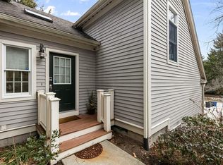 9 Chestnut Ln #13, Lexington, MA 02421