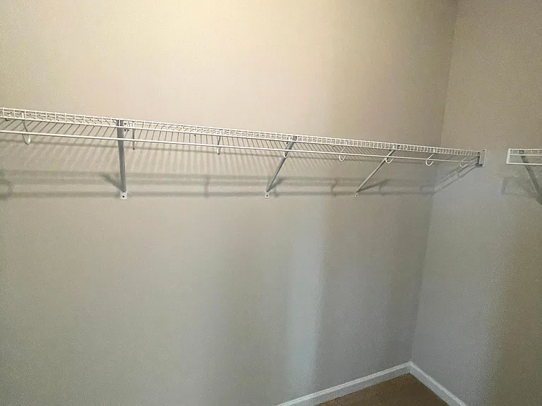 1036 Commack Dr — Photo 32