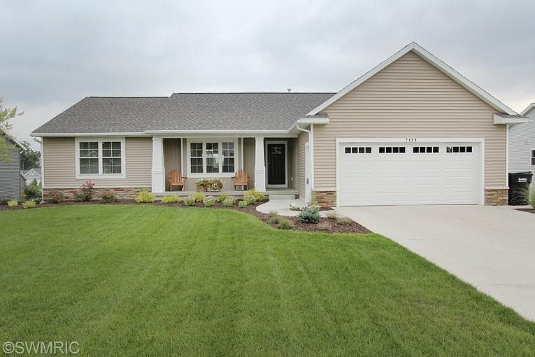 1st image of 7428 Medinah Dr