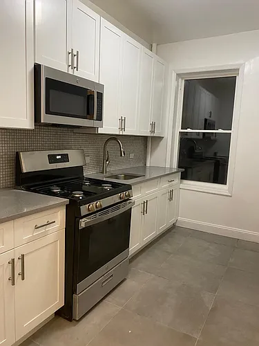250 Broad Ave #3D Photo 1
