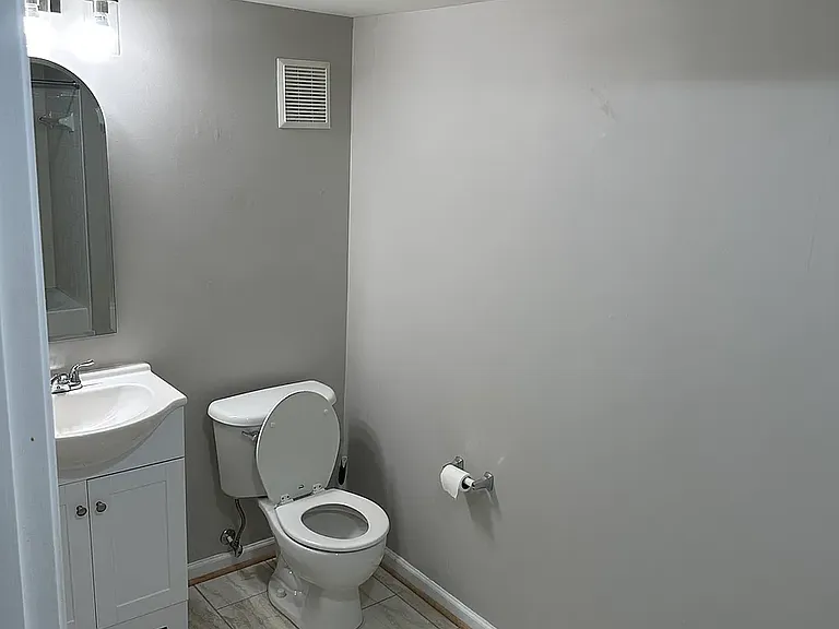 7505 Calderon Ct #D — Photo 20