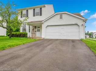 38170 Palmateer Rd, Westland, MI 48186