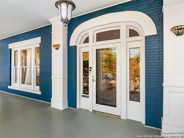 702 W French Pl — Photo 6