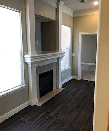 5th image of 210 NW Jackie Ave