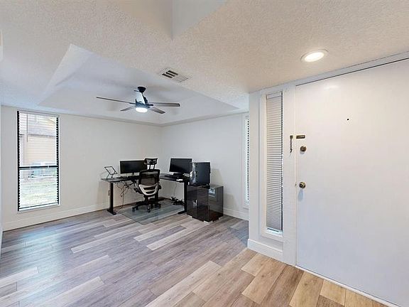 2nd image of 15 PINE HURST PLACE #15