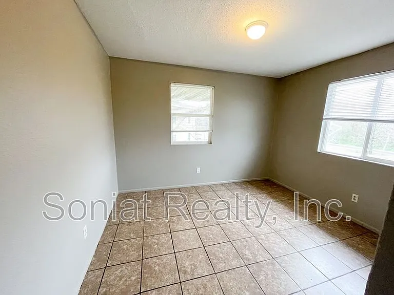 15514 Dwyer Blvd — Photo 7
