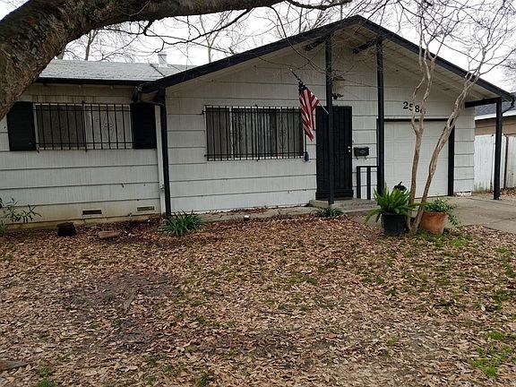 2nd image of 2586 Meadow Wood Cir