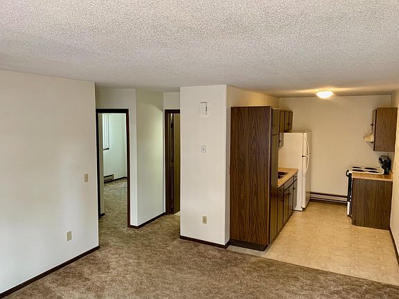 2nd image of 714 Powell St APT 6