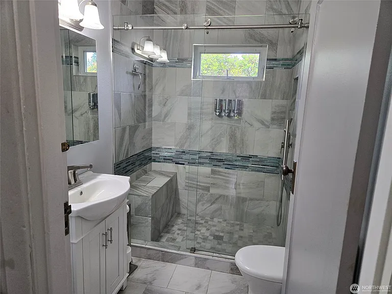20001 Marine Dr NW — Photo 12