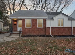3455 Pineway Dr, Toledo, OH 43614