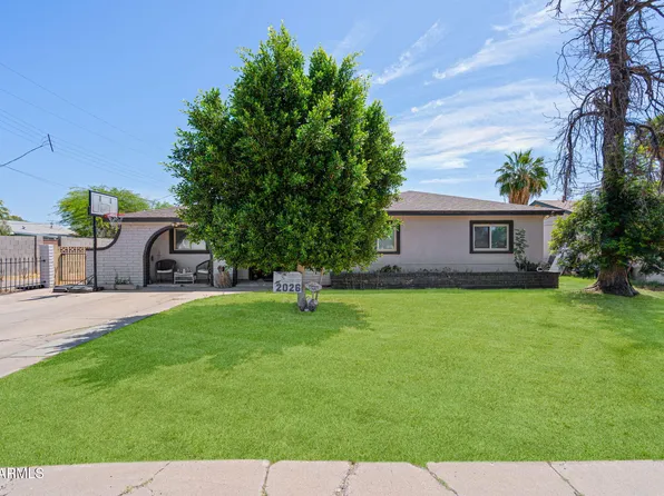 1923 N 44TH Place, Phoenix, AZ 85008