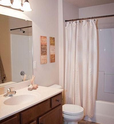 5th image of 212 W North St APT 104