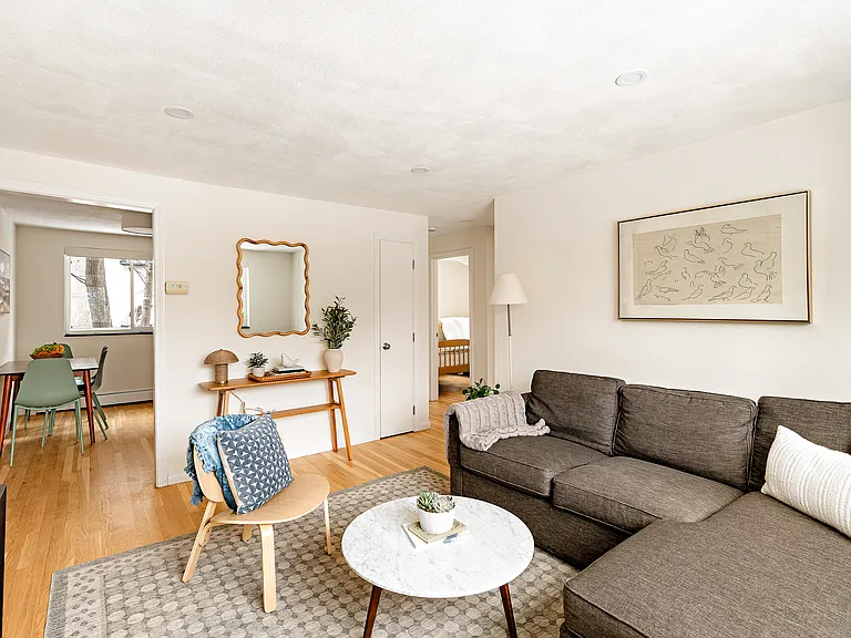 5 Centre St #32 — Photo 4