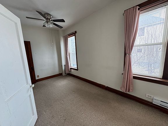 5th image of 2515 N Neva Ave Floor 1