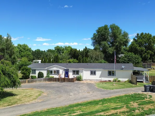 2821 S 87th Ave, Yakima, WA 98903