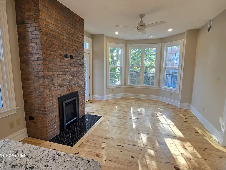 208 Center Ave #2 — Photo 9