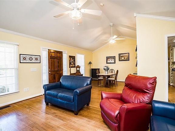 4th image of 205 Beauregard Ln