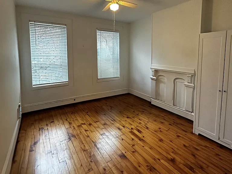 20 Nash St #1 — Photo 4