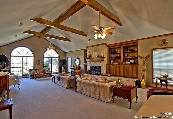 5th image of 2465 Connie Dr